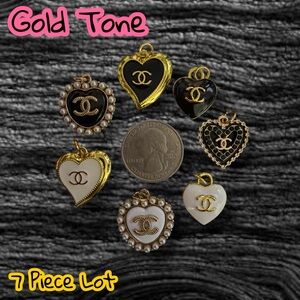 7 Piece Lot Black & White Gold Tone Zipper Pull Charm Pendants